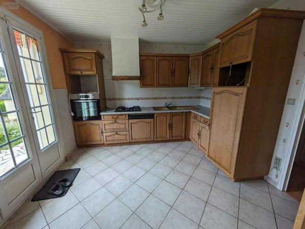 Maison à vendre à Changé dans la Sarthe (72560), ref : CHAM51