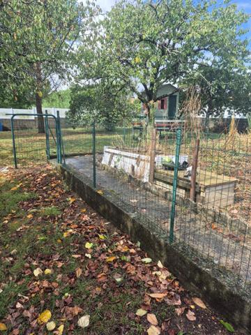 Terrain constructible 800 m² – Benet (85)