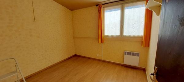 MAISON LA TOUR DU CRIEU AVEC JARDIN IDEALEMENT SITUEE