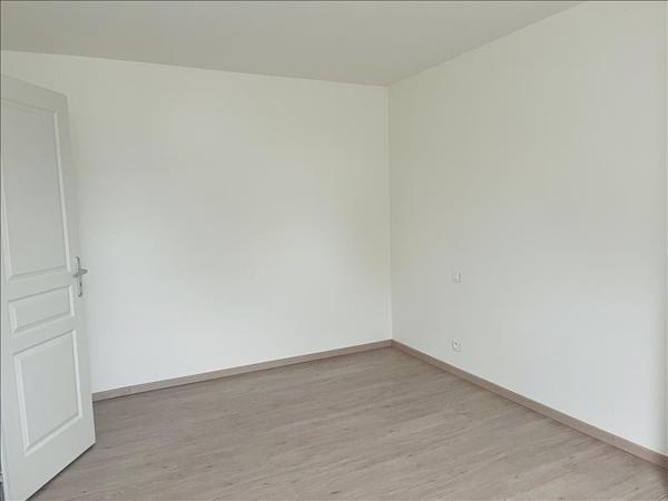 Maison à louer 699 € CC LE FAOUET 3 p 71 m² DPE E