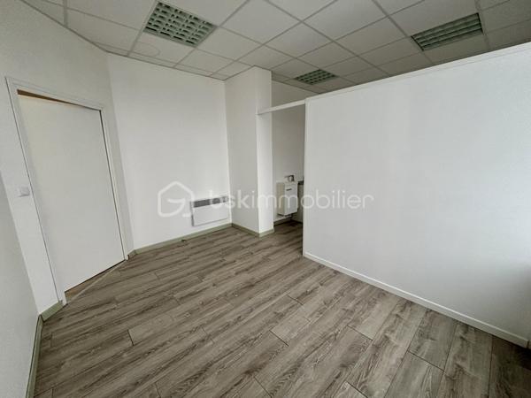 Local commercial de 60,94 m²