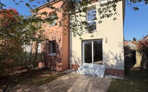 Maison à vendre    4 pièces •  Saint-Denis-en-Val