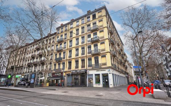 Appartement à vendre    2 pièces • 53,47 m2 Lyon 2