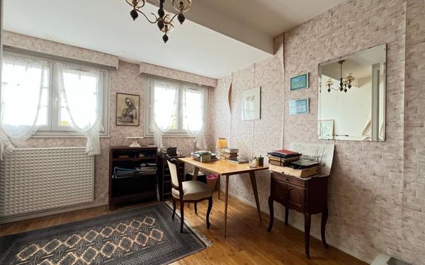 Maison à vendre    7 pièces •  Alençon