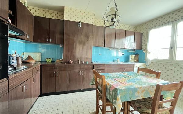 Maison à vendre    7 pièces •  Alençon