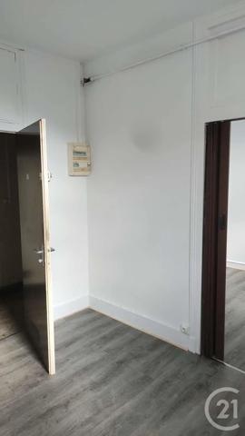 Appartement F2 à vendre  2 pièces - 31,35 m 2   MONTLUCON  - 03