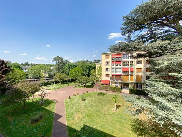 Appartement 4 pièces de 91.93 m² - Saint-Germain-en-Laye