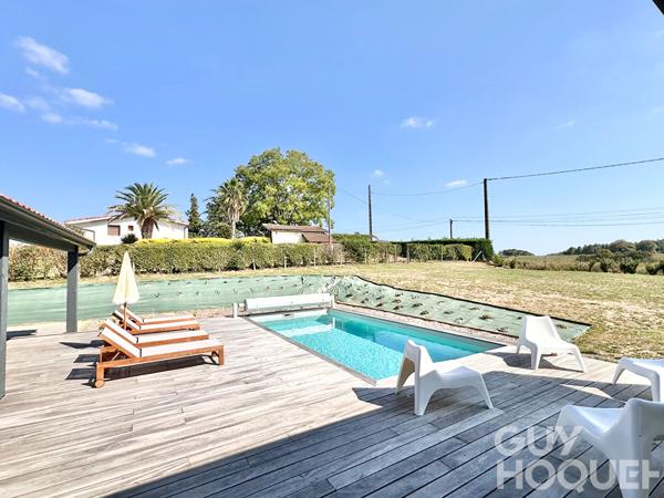 Maison contemporaine de plain pied avec piscine proche d'ORTHEZ