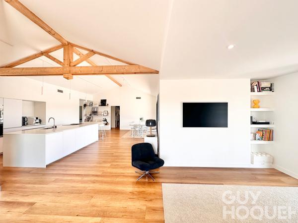 Maison contemporaine de plain pied avec piscine proche d'ORTHEZ