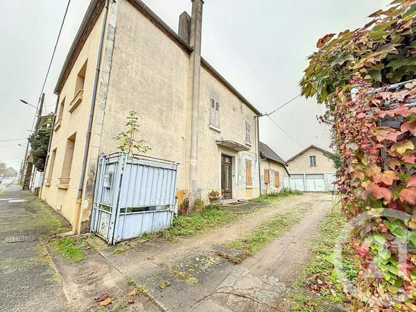 Maison à vendre  5 pièces - 127,70 m 2   ST POURCAIN SUR SIOULE  - 03