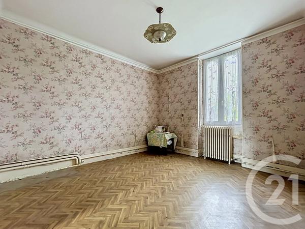 Maison à vendre  5 pièces - 127,70 m 2   ST POURCAIN SUR SIOULE  - 03