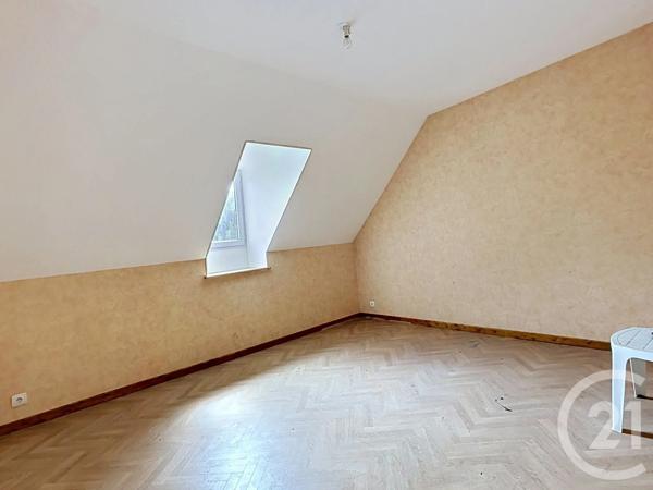Maison à vendre  5 pièces - 127,70 m 2   ST POURCAIN SUR SIOULE  - 03