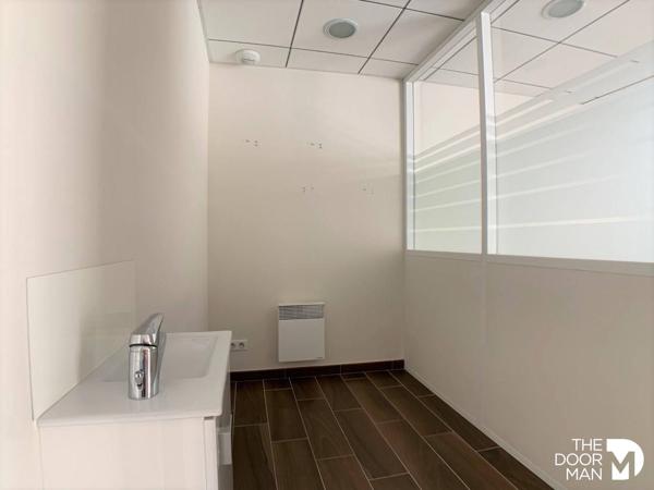 Locaux commerciaux - Loué - 51 m² - MURET | The Door Man