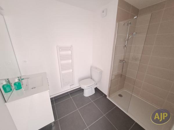 Appartement à vendre Challans - 2 pièces, 40m² avec 1 chambre(s) à 169 600€ - AJP Immobilier Challans
