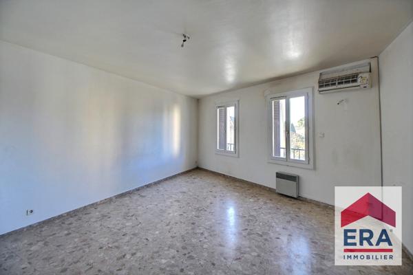 Immeuble à Mondragon - 3 appartements