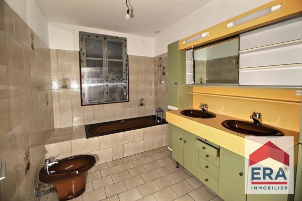 Immeuble à Mondragon - 3 appartements