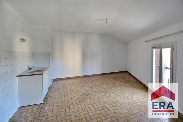 Immeuble à Mondragon - 3 appartements