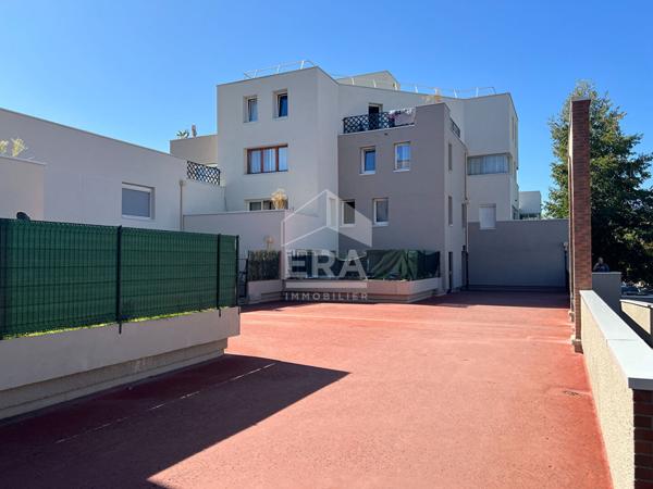 APPARTEMENT F1 Bis À ÉVRY-COURCOURONNES, 39 M² AVEC PARKING EN SOUS-SOL