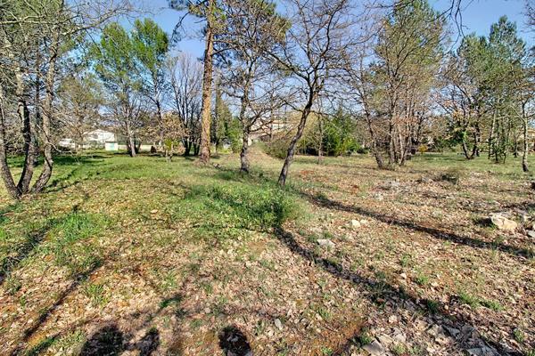 A VENDRE EN EXCLUSIVITÉ ! Terrain 531 m² à TRANS EN PROVENCE  - Lot A