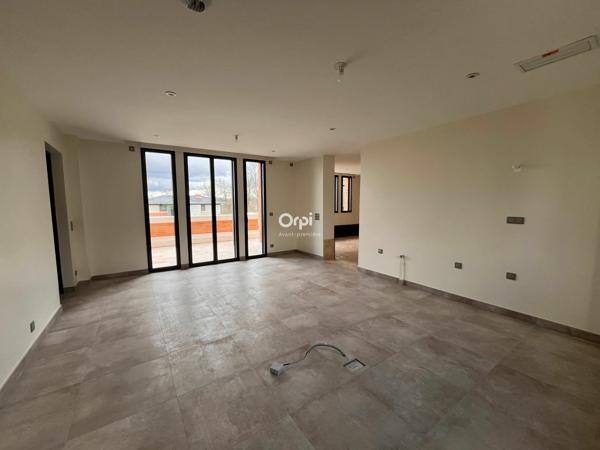 Maison à vendre    8 pièces • 353,93 m2 Magny-le-Hongre