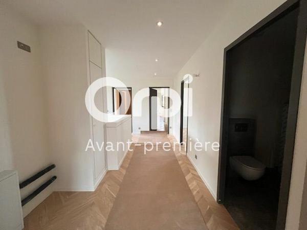 Maison à vendre    8 pièces • 353,93 m2 Magny-le-Hongre