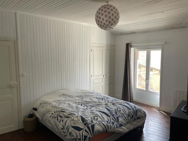 Dissay (86130) DISSAY MAISON VILLAGE TYPE 3 AVEC TERRASSE ET VUE CHATEAU !