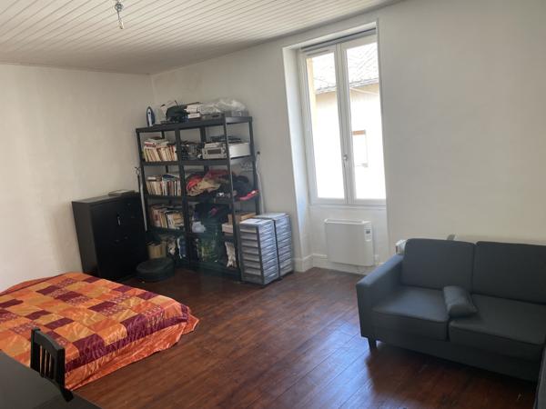 Dissay (86130) DISSAY MAISON VILLAGE TYPE 3 AVEC TERRASSE ET VUE CHATEAU !