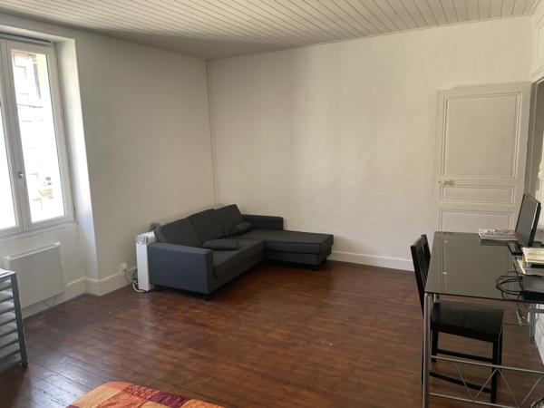 Dissay (86130) DISSAY MAISON VILLAGE TYPE 3 AVEC TERRASSE ET VUE CHATEAU !