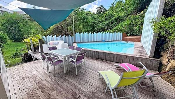 Maison familiale 4 chambres avec piscine – Le Gosier