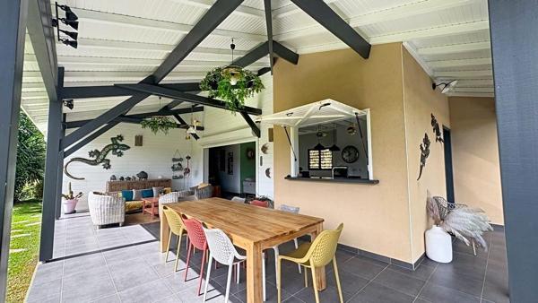 Maison familiale 4 chambres avec piscine – Le Gosier