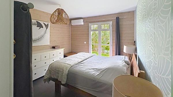 Maison familiale 4 chambres avec piscine – Le Gosier