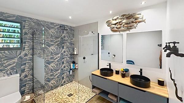 Maison familiale 4 chambres avec piscine – Le Gosier