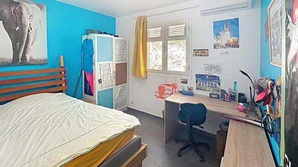 Maison familiale 4 chambres avec piscine – Le Gosier