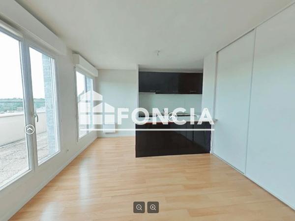 Location Studio 32.4 m² - BATIMENT A Corbeil Essonnes 91100