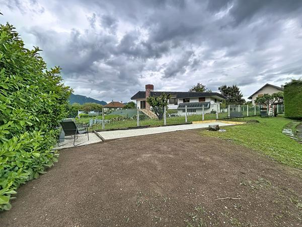 Appartement 3 pièces de 72 m² ( Carrez ) avec jardin privatif Drumettaz Clarafond
