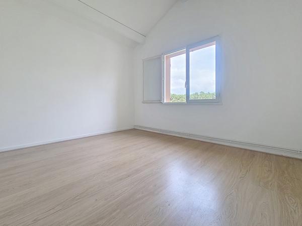 Azur (40140) Maison mitoyenne 7 Pièces Azur à rénover