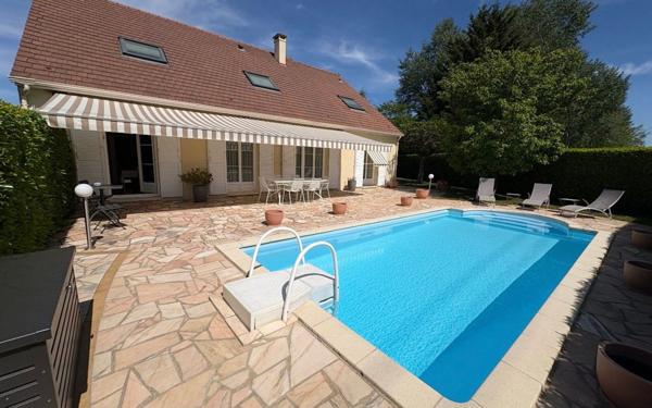 Maison à vendre    7 pièces •  Mennecy