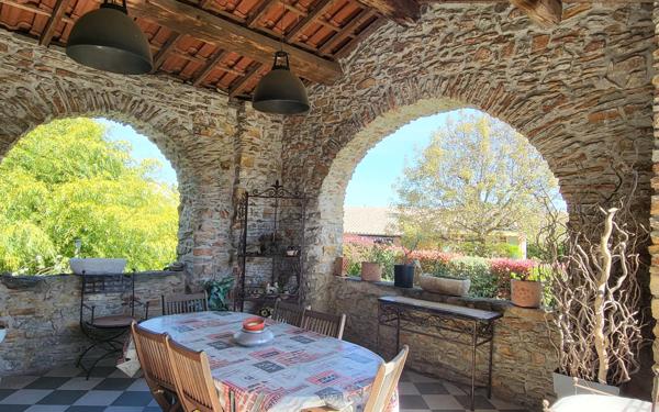 Maison à vendre    5 pièces •  Les Vans