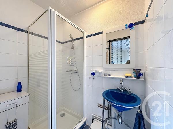 Maison à vendre  4 pièces - 140,33 m 2   RIOM  - 63