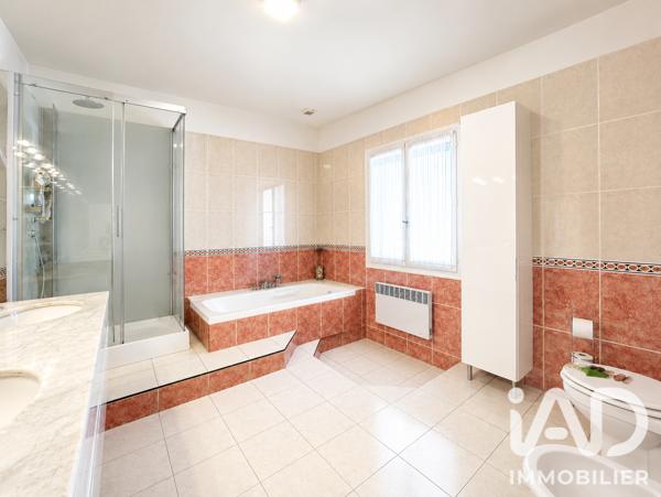 Maison (prestige) à vendre 8 pièces 190,38 m² Lavérune