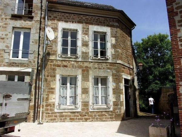 Maison à vendre à Putanges-le-Lac dans l'Orne (61210), ref : 61030-1095