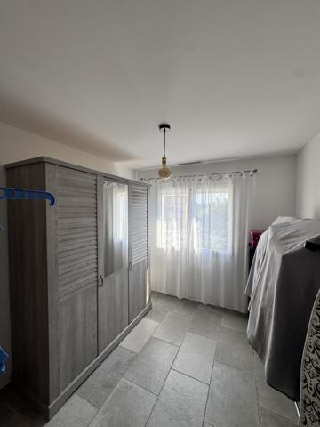 Appartement 4 pièces rénové avec balcon, parking et cave Les Arcs sur Argens