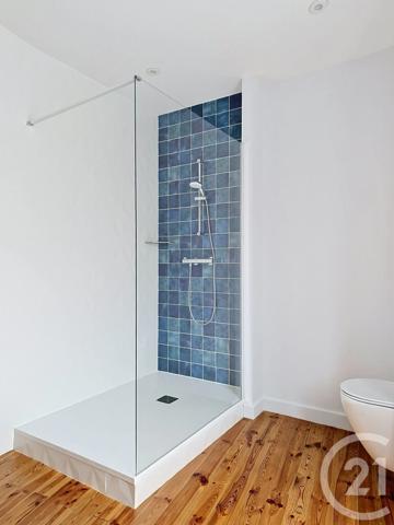Maison à vendre  8 pièces - 130,12 m 2   ROYAT  - 63