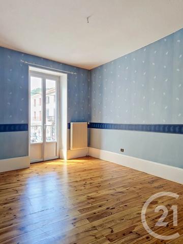 Maison à vendre  8 pièces - 130,12 m 2   ROYAT  - 63