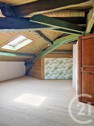 Maison à vendre  8 pièces - 130,12 m 2   ROYAT  - 63