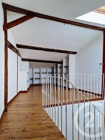 Maison à vendre  8 pièces - 130,12 m 2   ROYAT  - 63