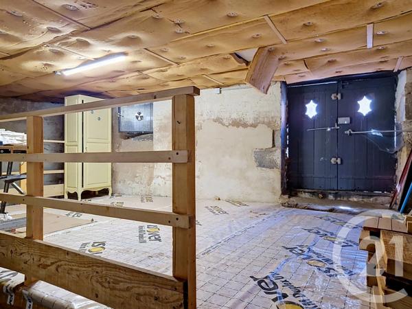 Maison à vendre  8 pièces - 130,12 m 2   ROYAT  - 63