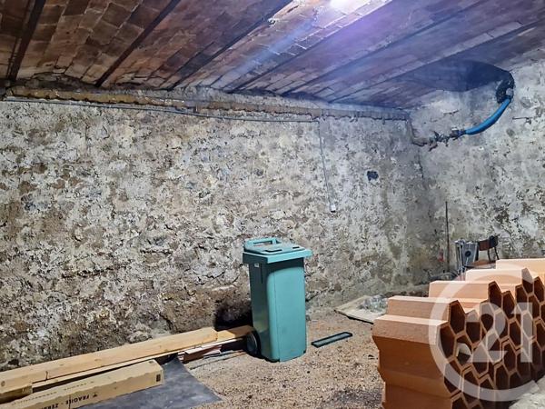Maison à vendre  8 pièces - 130,12 m 2   ROYAT  - 63