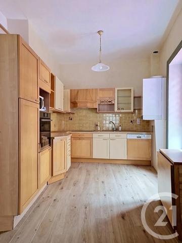 Maison à vendre  8 pièces - 130,12 m 2   ROYAT  - 63