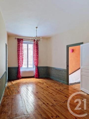 Maison à vendre  8 pièces - 130,12 m 2   ROYAT  - 63